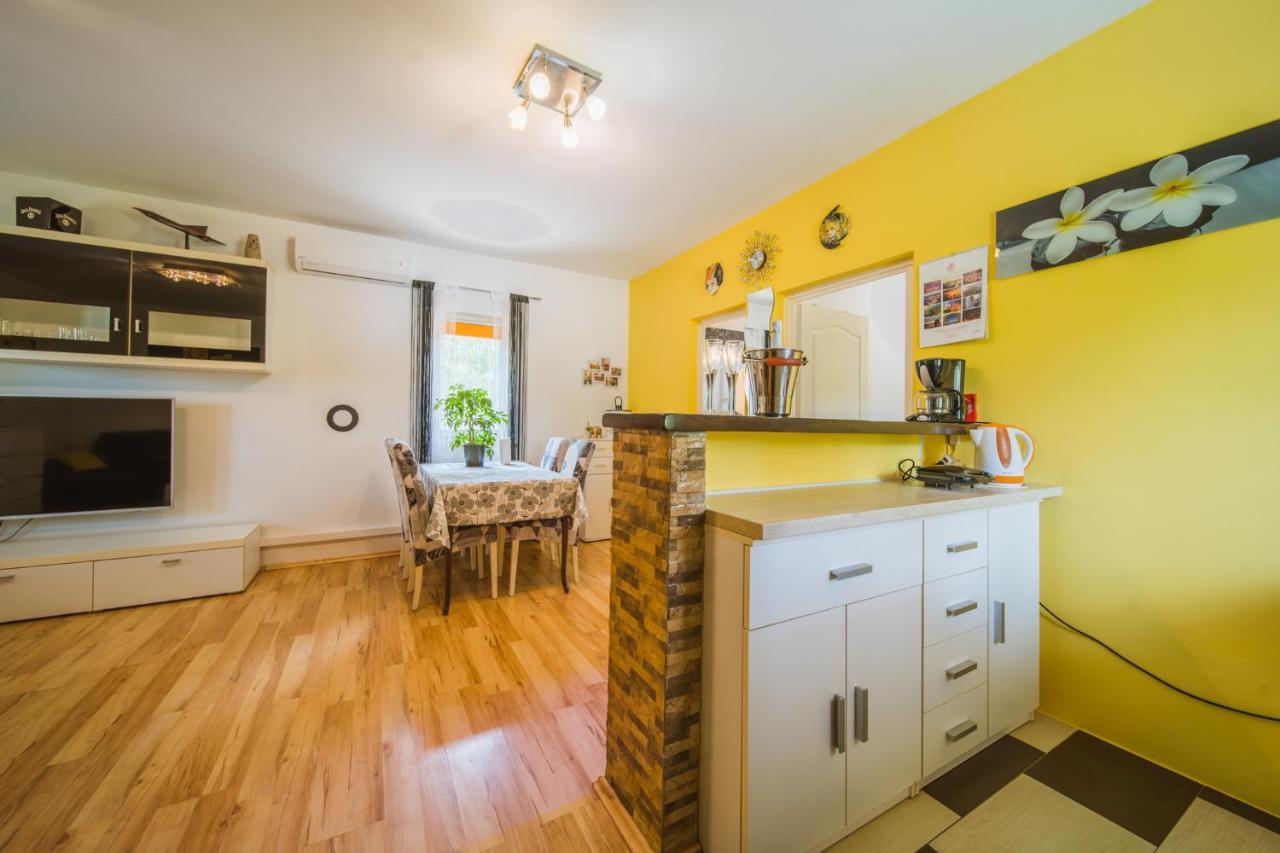 Vila Chiara With Private Pool And Garden Porec