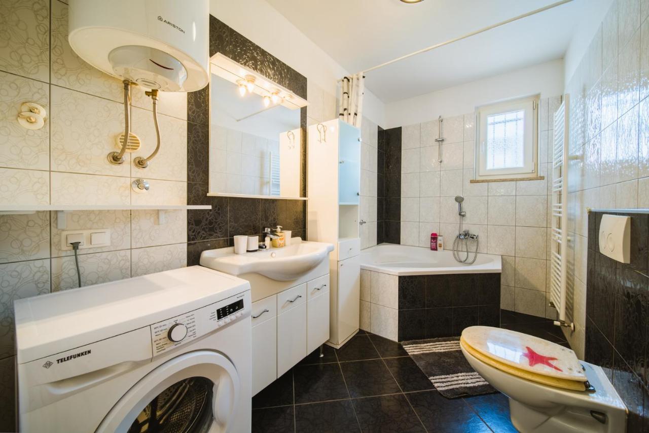 Chiara With Private Pool And Garden * Porec