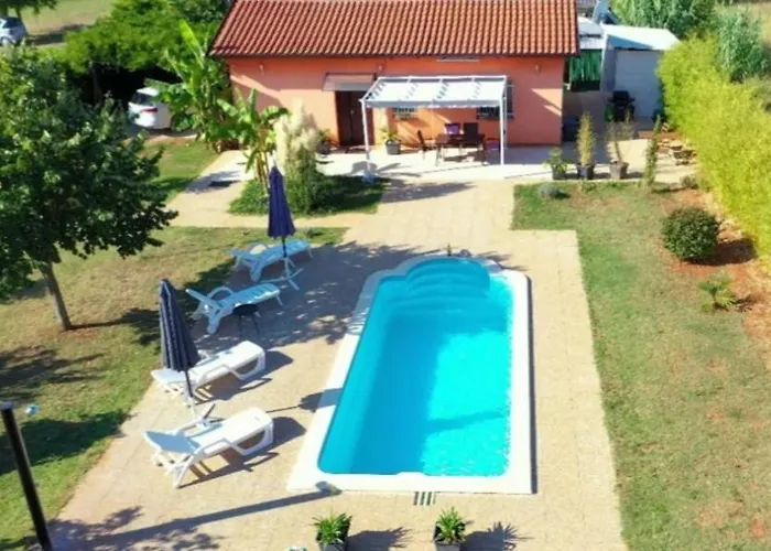 Villa Chiara With Private Pool And Garden