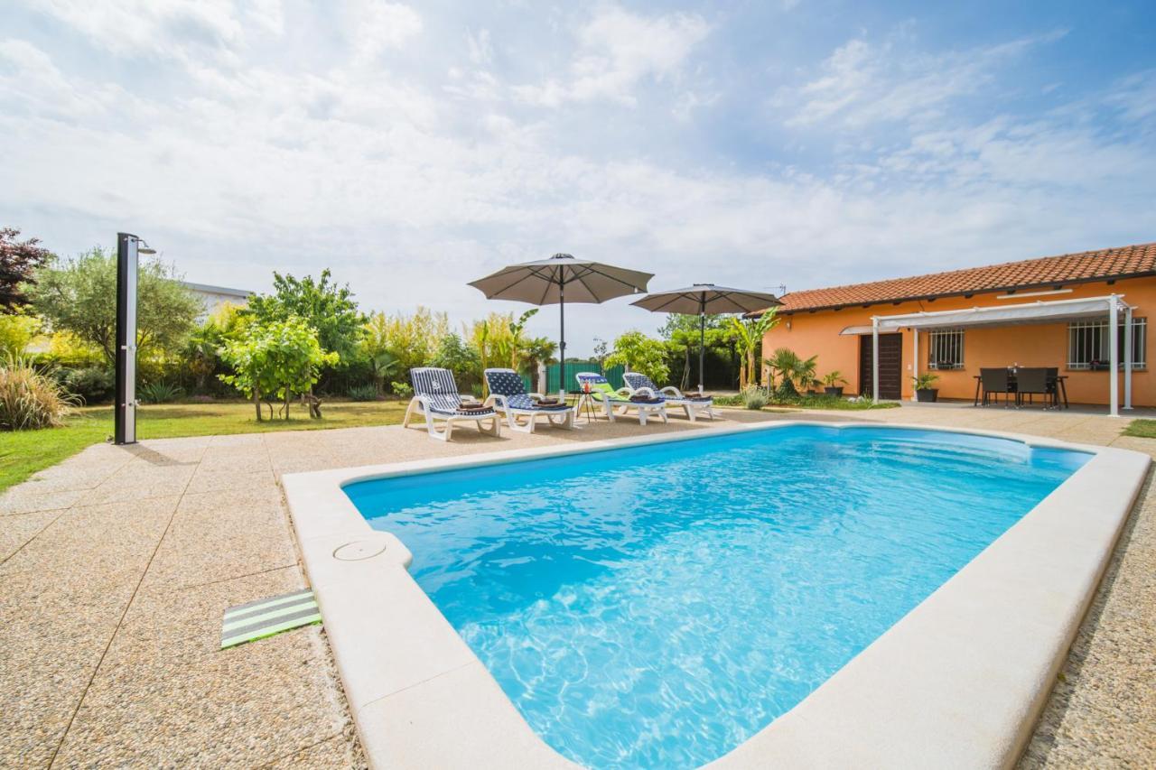 Chiara With Private Pool And Garden Villa