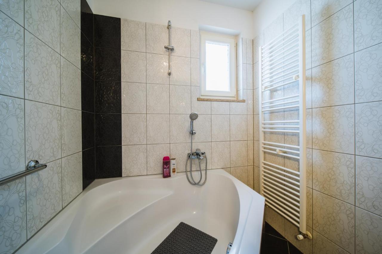 Chiara With Private Pool And Garden Villa *