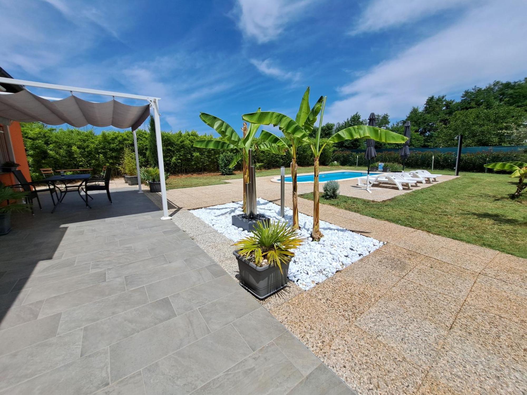 Chiara With Private Pool And Garden Villa *